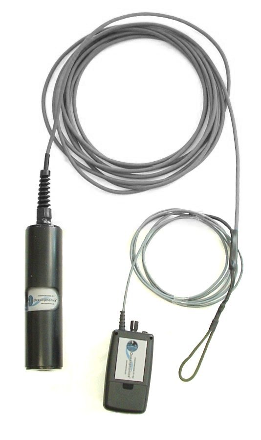 Model OP-1 hydrophone with 25 foot cable and 9V battery case for headphones